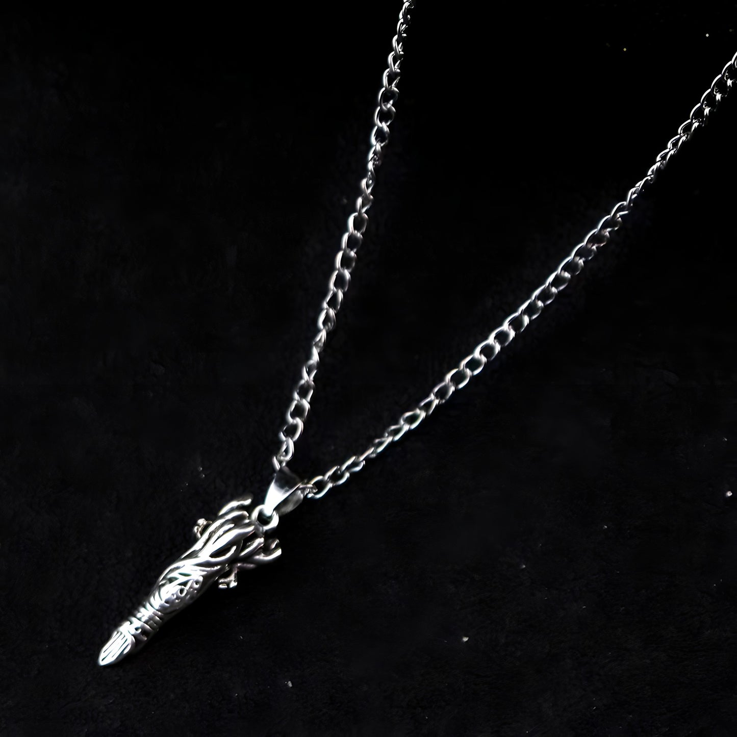 SUKUNA FINGER PENDANT